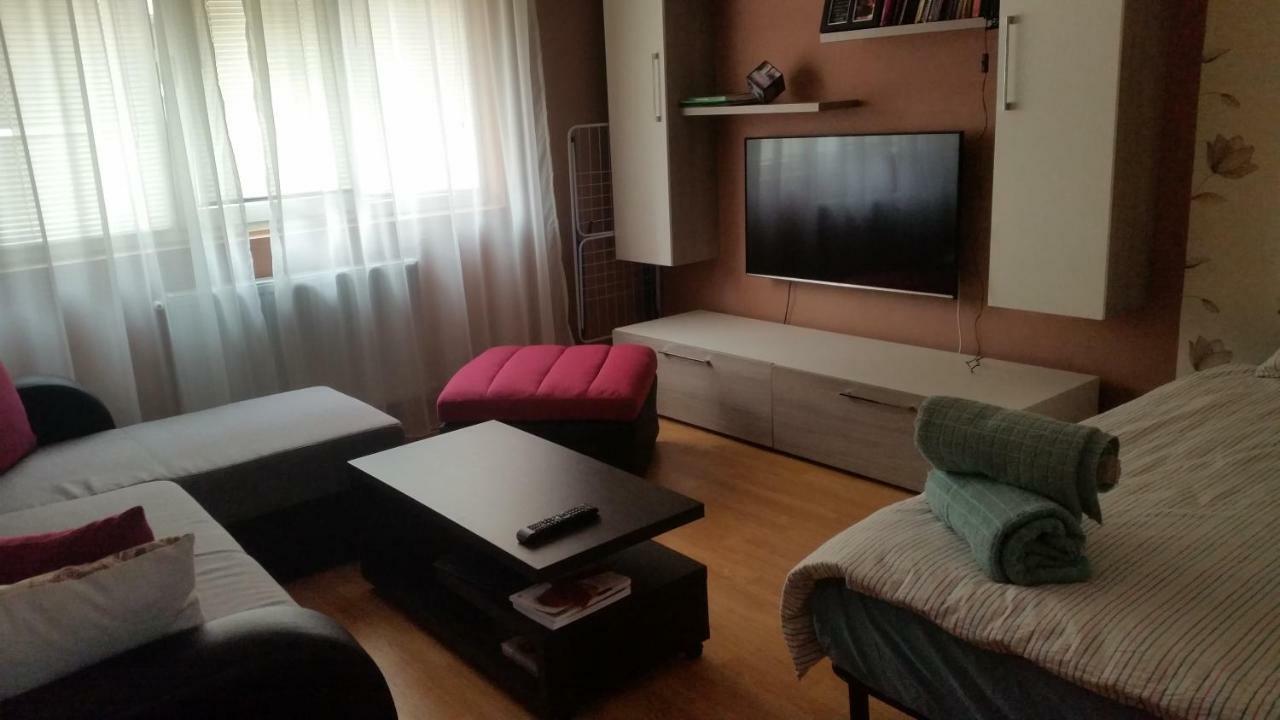 Sfanta Ecaterina - Garsoniera Alba Iulia Apartment Luaran gambar